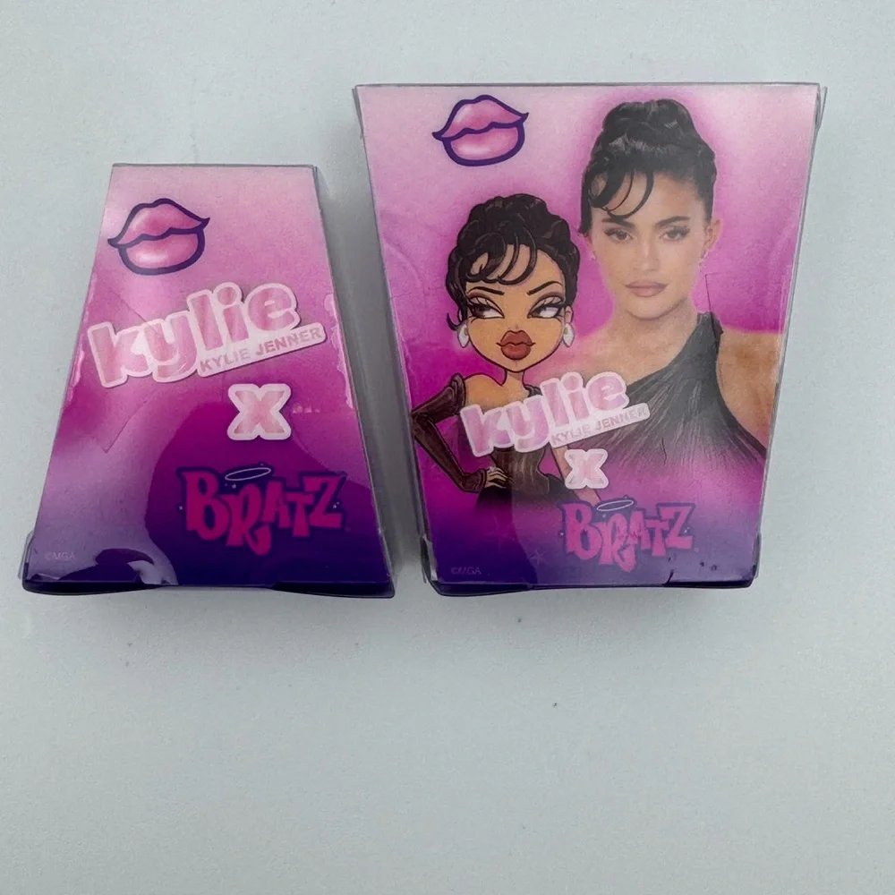Kylie Jenner x Bratz‎ Mini Look #1 Met Gala Purple Dress + Norman Dog MGA